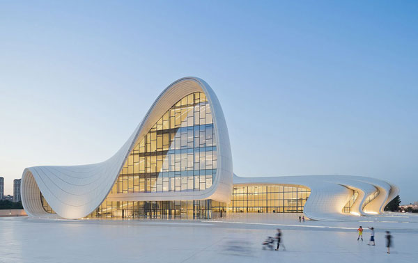 Zaha Hadid: Persevering through discrimination | CONASUR