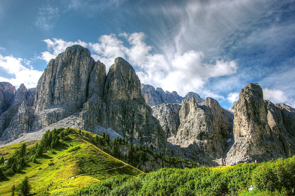 A unique blend of cultures in the Dolomite Mountains | CONASUR