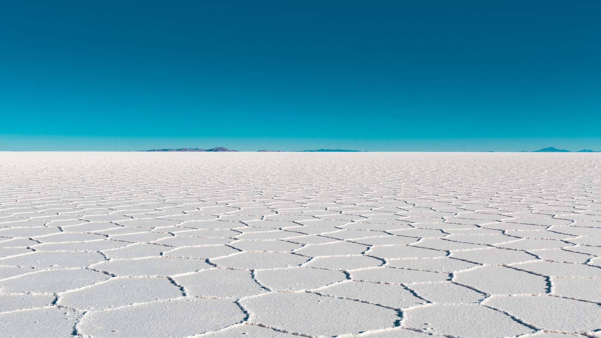 a-saline-escape-the-great-salt-flats-of-the-world-conas-r