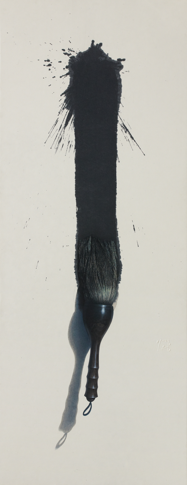The artwork "Brush by Lee Jung-woong of a single stroke across paper vertically.